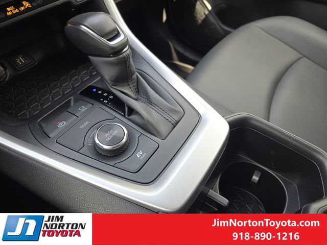 Used 2025 Toyota RAV4 XLE Premium AWD/4WD image 22