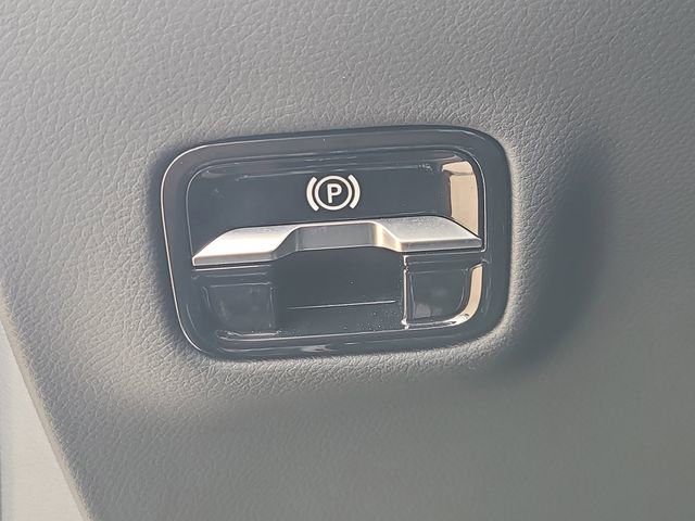 Used 2025 Mercedes-Benz E 350 Sedan w/ Winter Package image 22