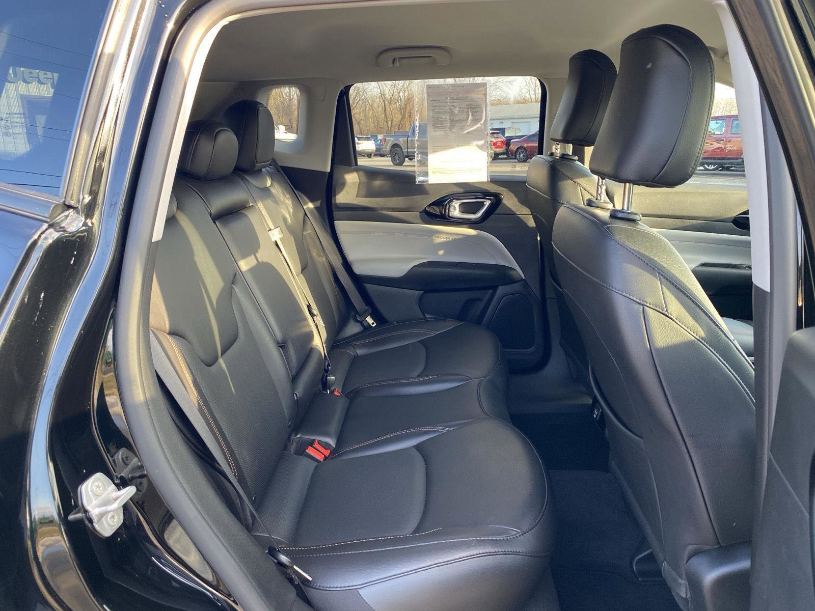 Used 2022 Jeep Compass Limited image 26