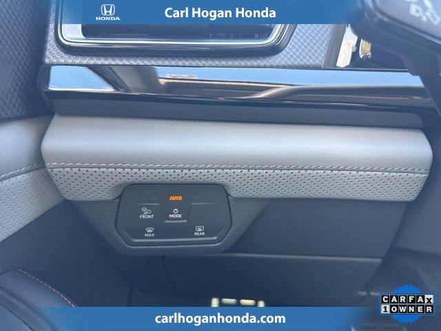 Used 2025 Volkswagen Atlas Peak Edition SE image 20