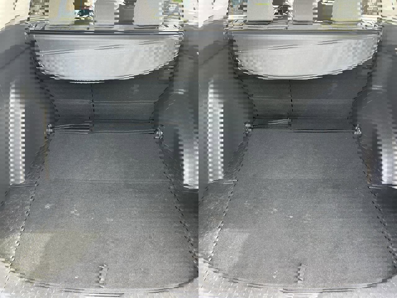 Used 2021 Toyota RAV4 XLE image 33