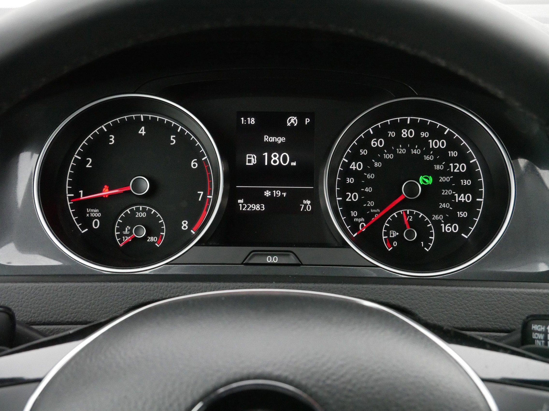 Used 2020 Volkswagen Golf 4-Door image 22