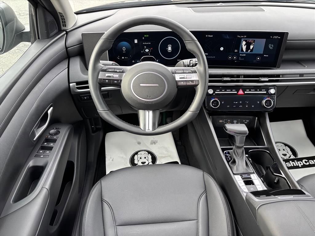 Used 2025 Hyundai Tucson SEL image 3