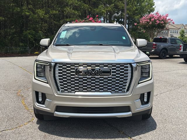 Used 2021 GMC Yukon Denali w/ Denali Premium Package AWD/4WD image 2