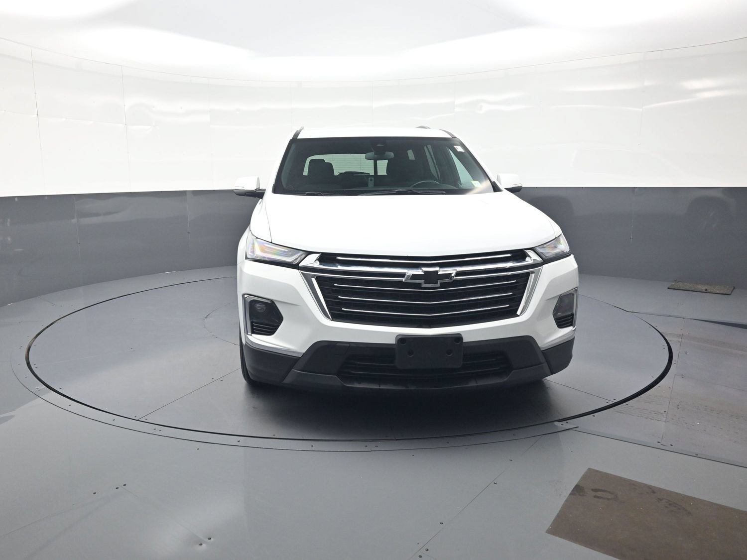 Used 2023 Chevrolet Traverse LT w/ LPO, Floor Liner Package AWD/4WD image 8