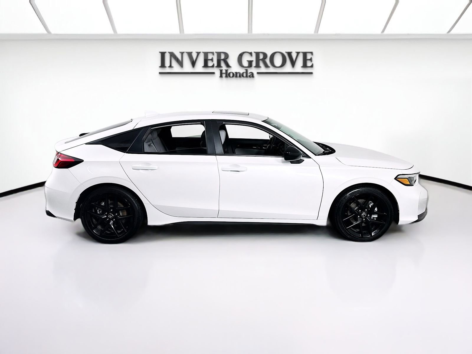 Used 2025 Honda Civic Sport image 4