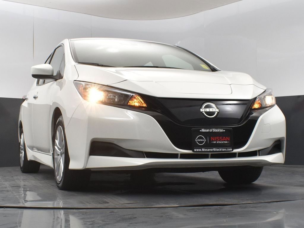 Used 2024 Nissan Leaf S image 36