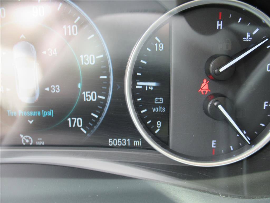 Used 2018 Buick LaCrosse Essence image 23