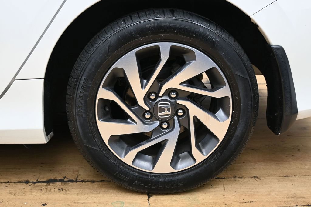 Used 2018 Honda Civic EX image 11