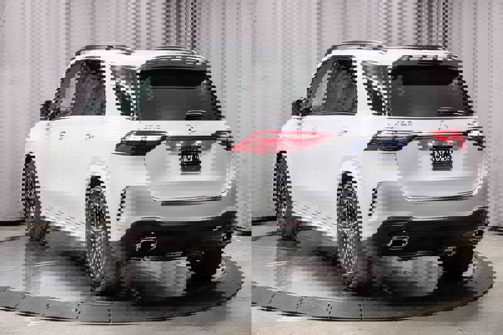 Used 2026 Mercedes-Benz GLE 450 4MATIC image 2