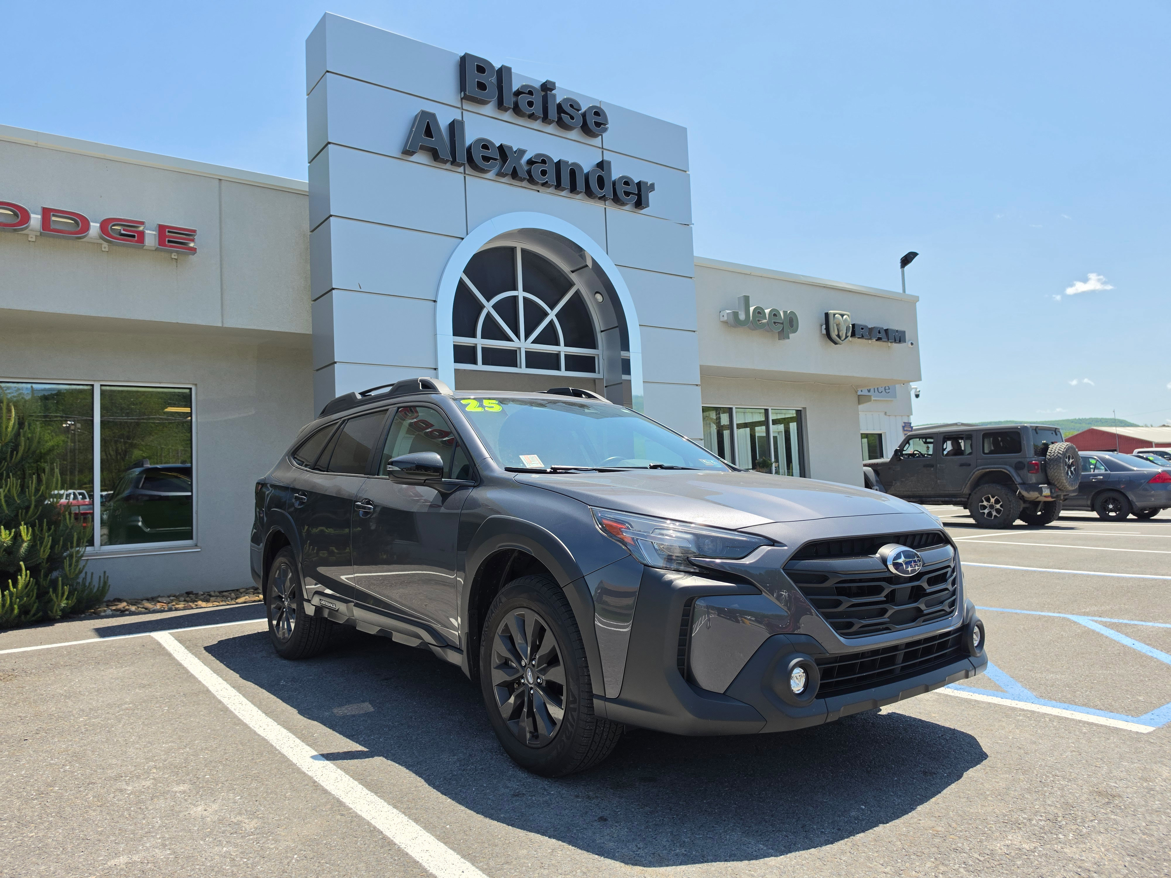 Used 2025 Subaru Outback Onyx Edition AWD/4WD video 1
