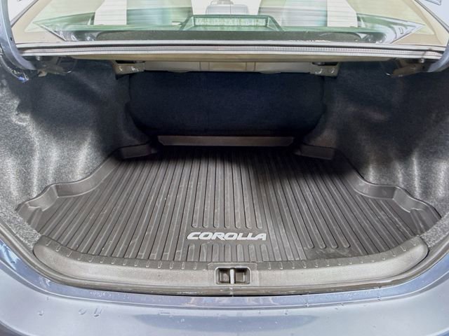 Used 2018 Toyota Corolla LE image 24