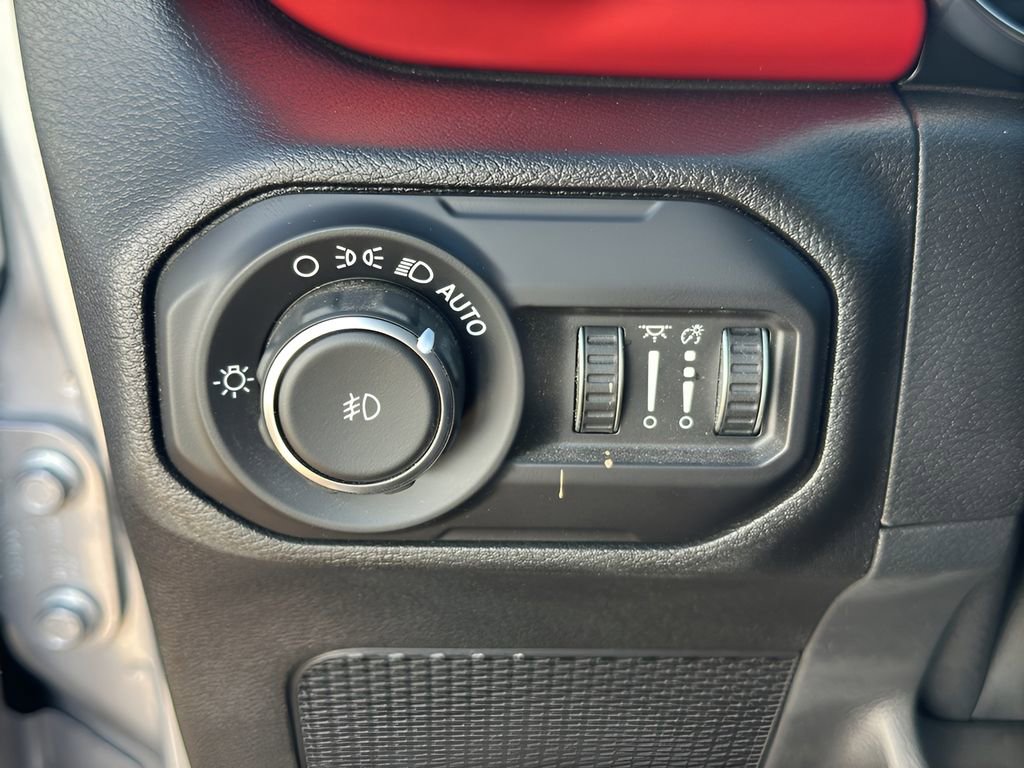 Used 2020 Jeep Wrangler Rubicon image 24