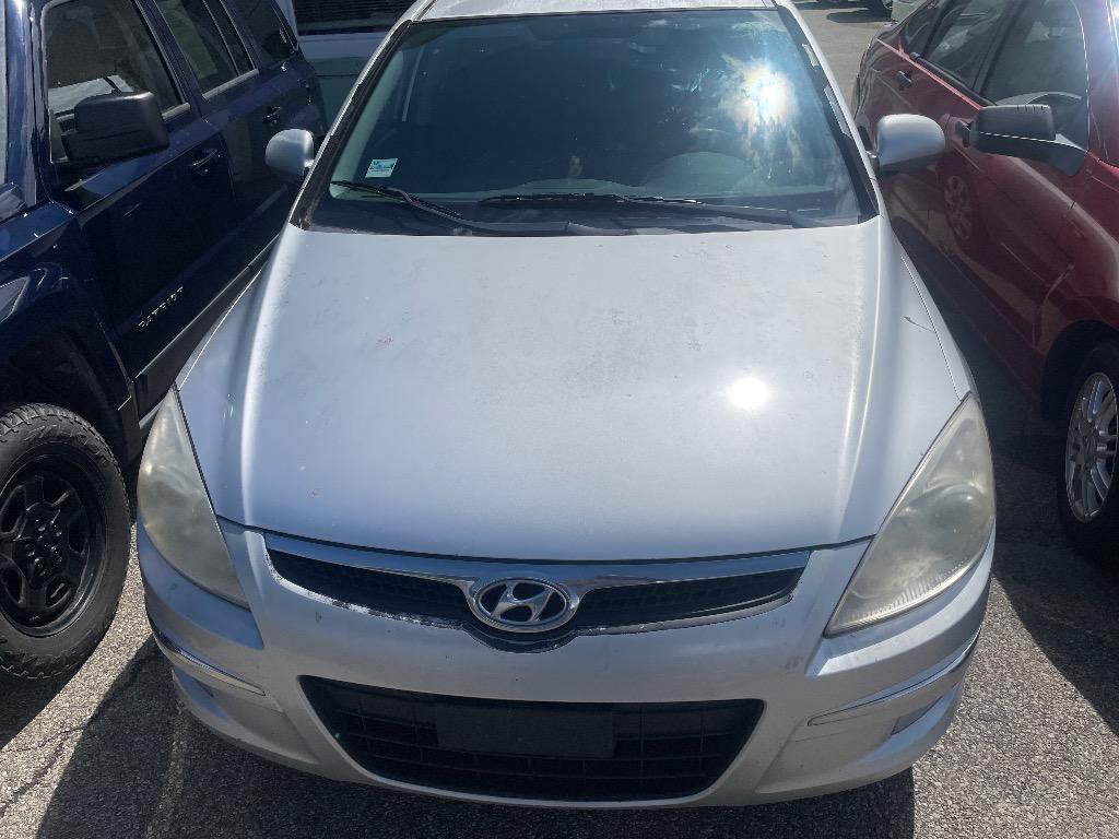 Used 2010 Hyundai Elantra SE w/ Popular Equipment Pkg 2 FWD image 2