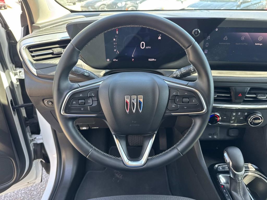 Used 2025 Buick Encore GX Preferred AWD/4WD image 22