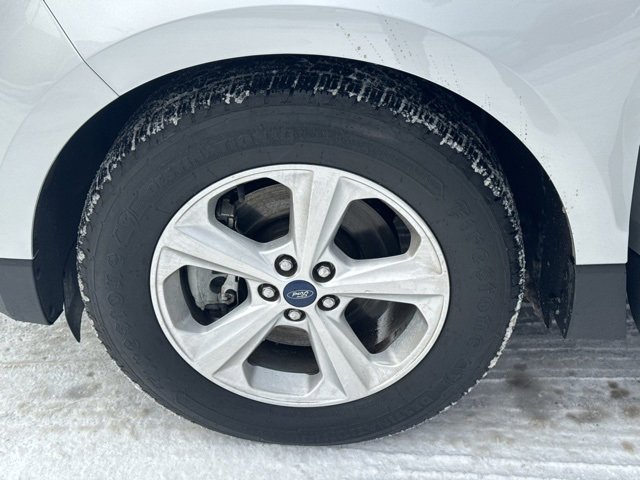 Used 2019 Ford Edge SE image 21