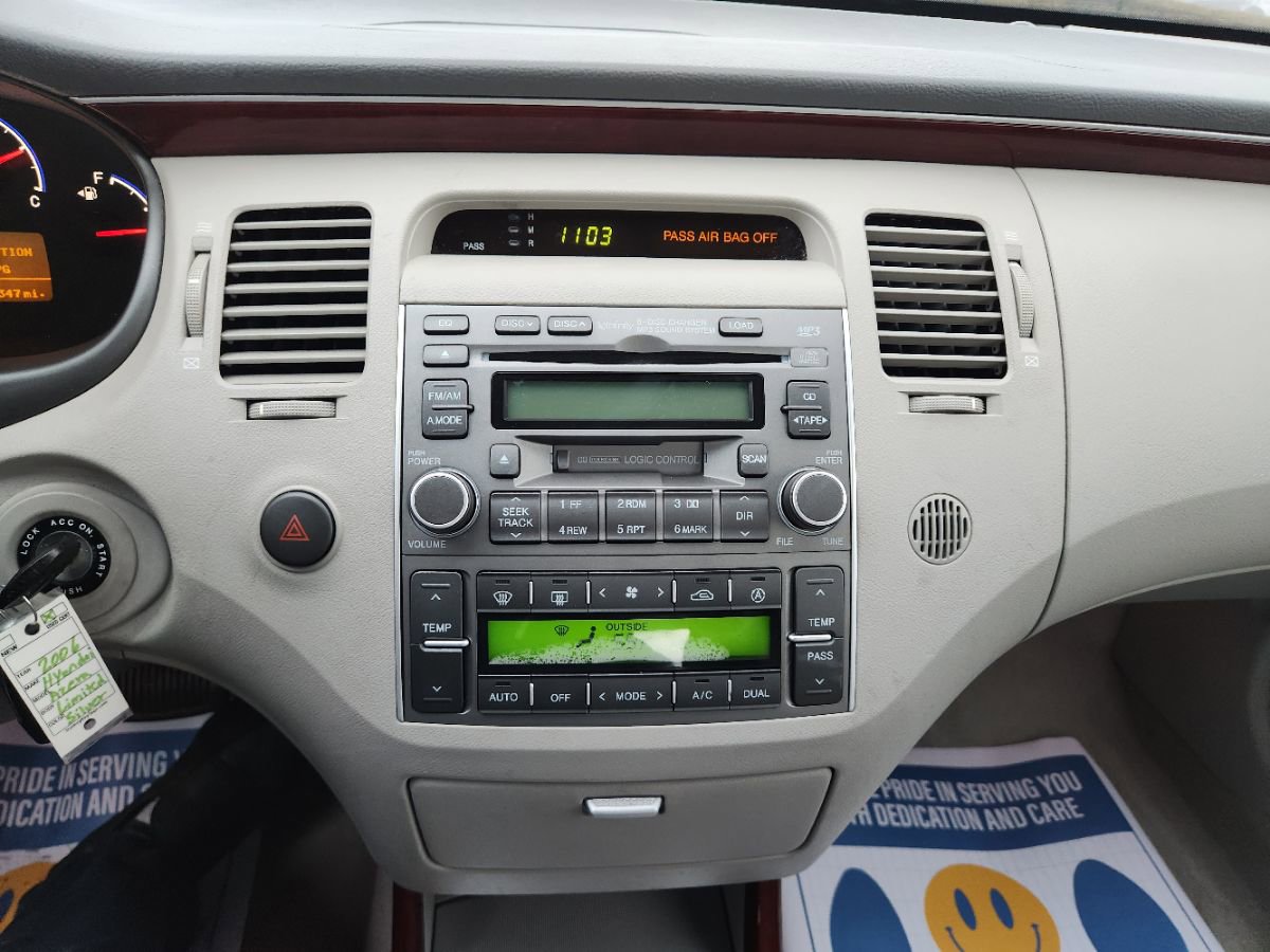 Used 2006 Hyundai Azera Limited image 15