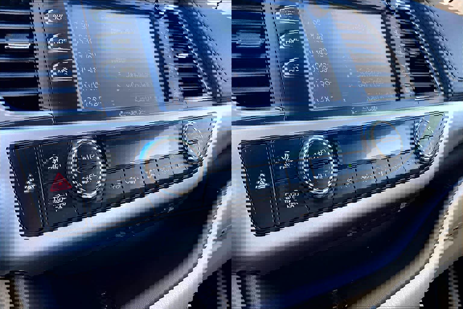 Used 2017 Toyota Highlander XLE image 34