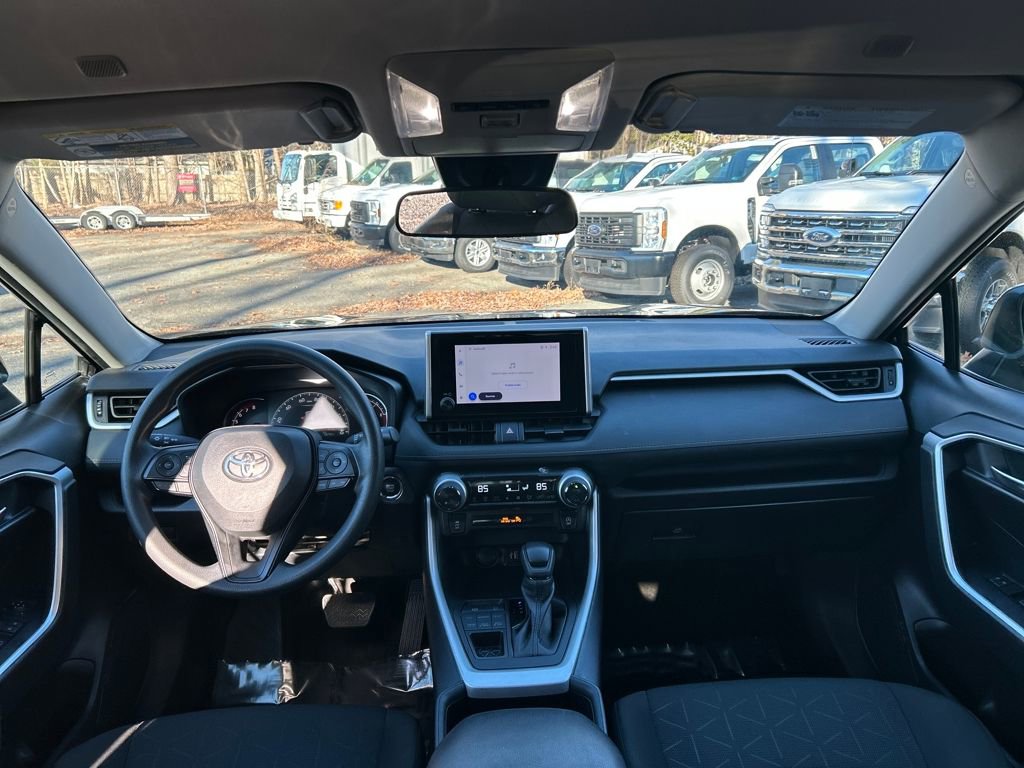 Used 2024 Toyota RAV4 XLE image 25