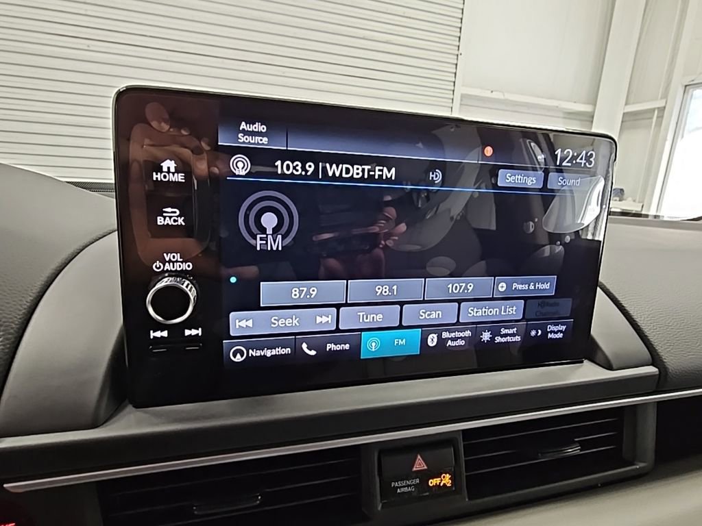 New 2025 Honda Pilot Touring image 16