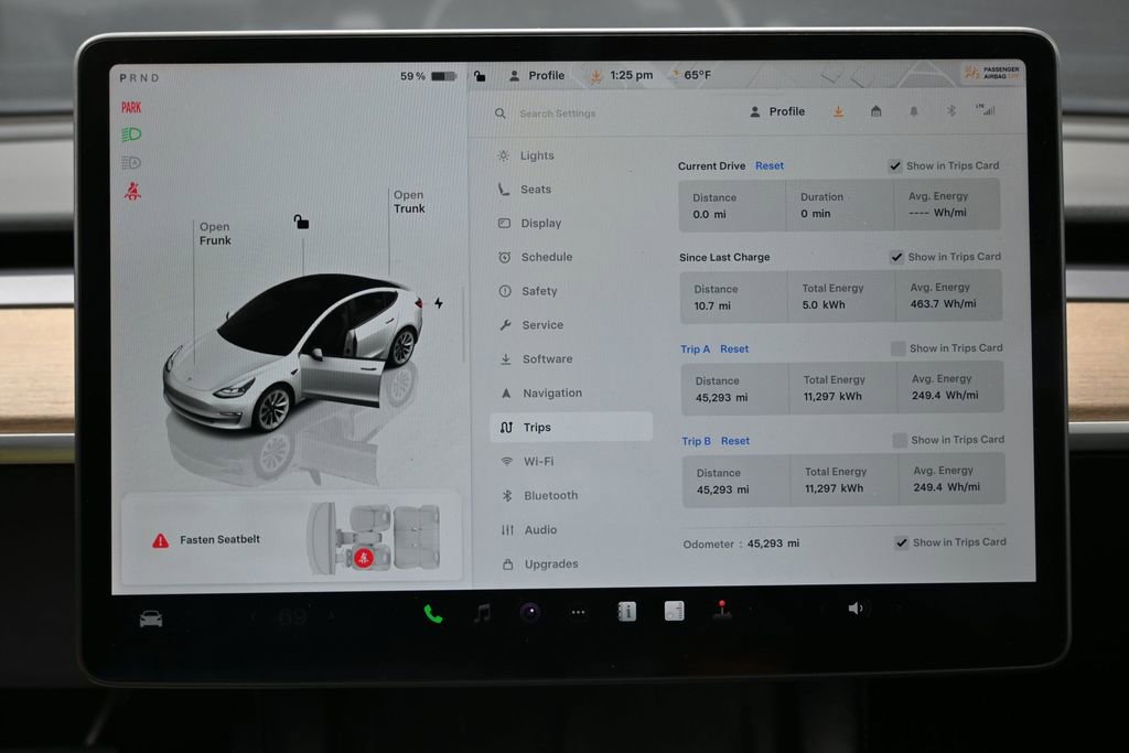 Used 2023 Tesla Model 3 Standard Range RWD image 31