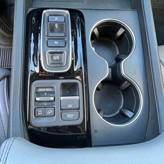 Used 2023 Honda Pilot Elite image 14