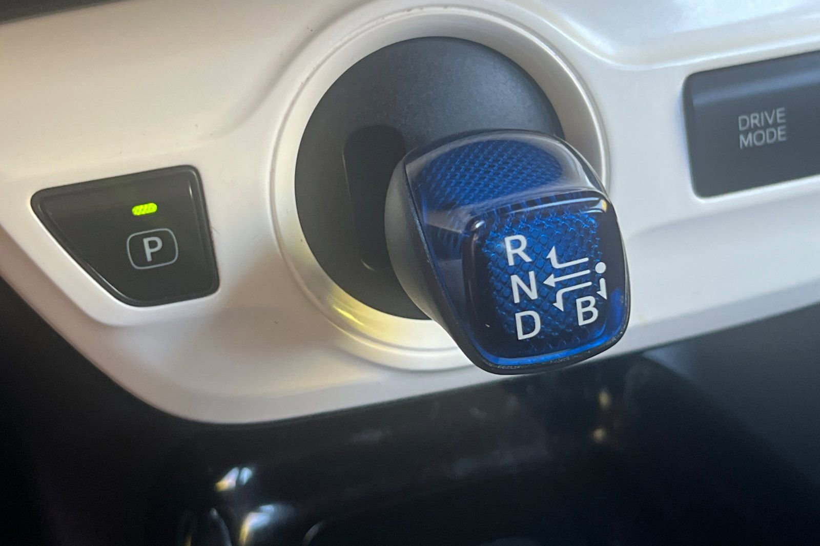 Used 2017 Toyota Prius Three image 24