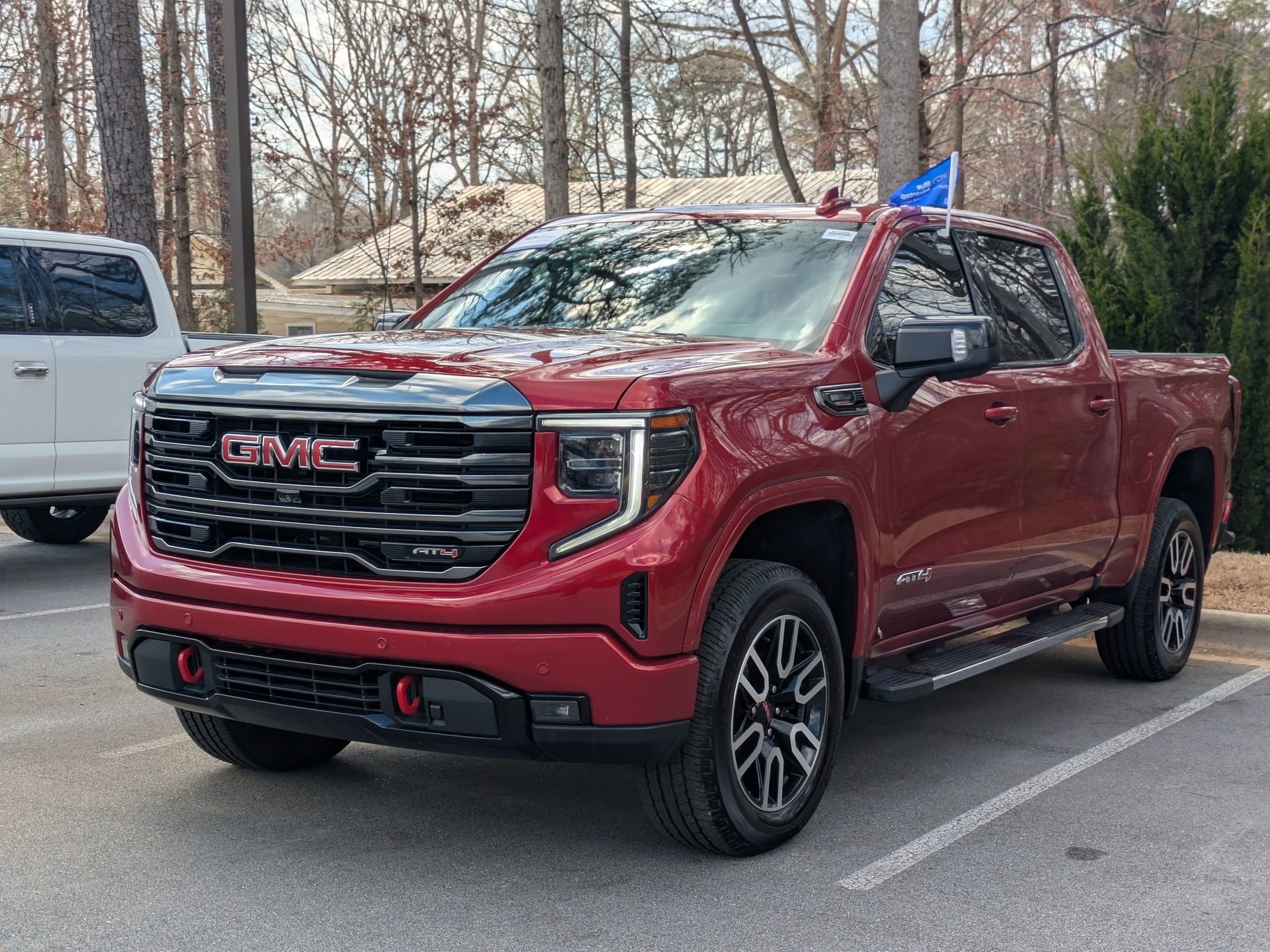 Used 2023 GMC Sierra 1500 AT4 w/ AT4 Premium Package AWD/4WD image 6