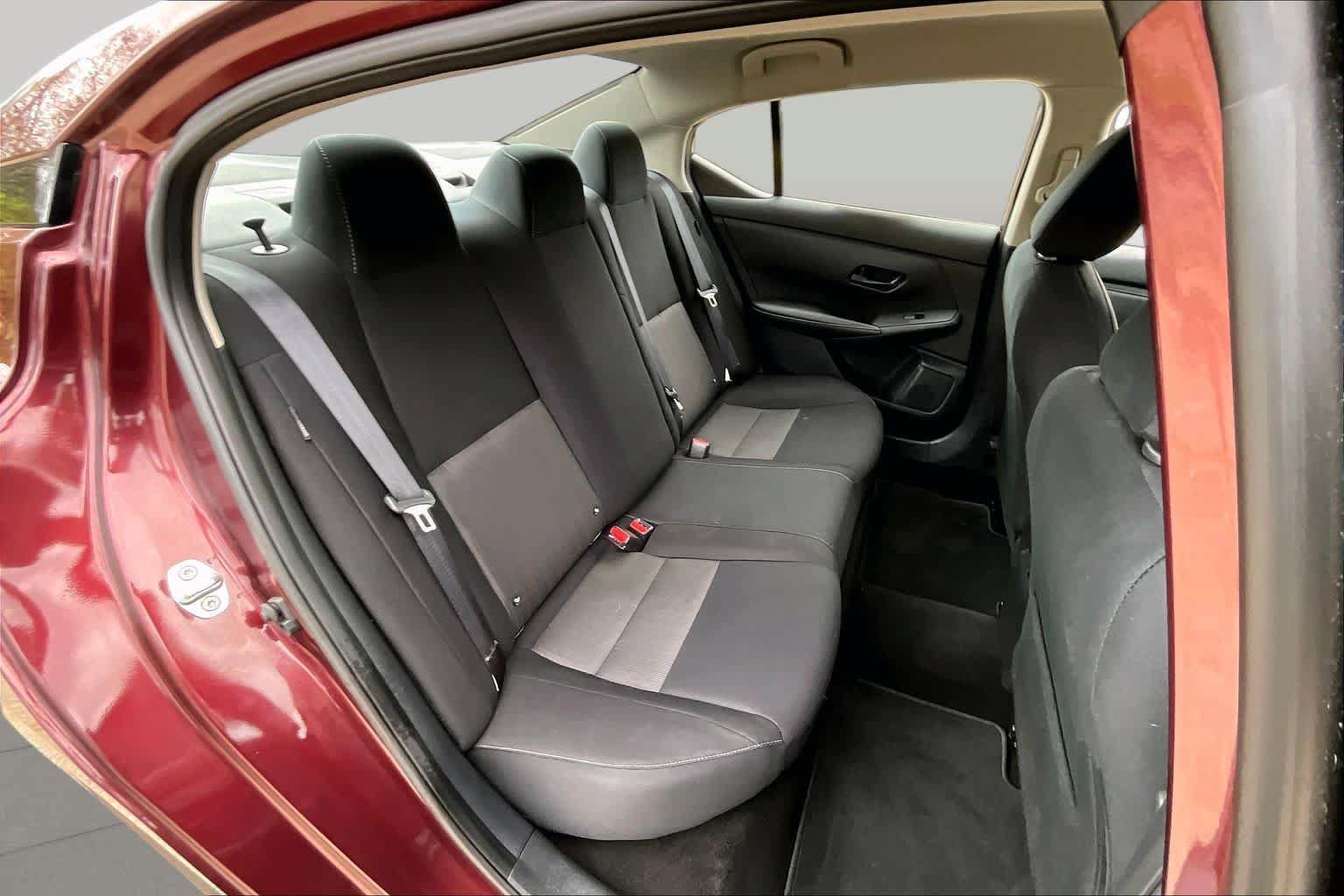 Used 2024 Nissan Sentra SV FWD image 20