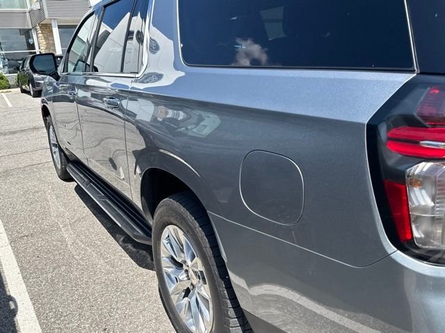 Used 2023 Chevrolet Suburban Premier AWD/4WD image 5