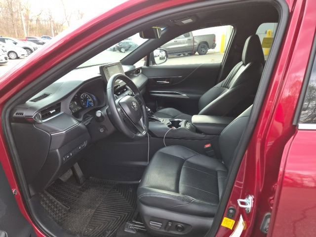 Used 2021 Toyota Venza XLE w/ Softex Package AWD/4WD image 17