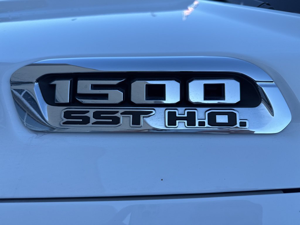 Used 2025 RAM 1500 Limited AWD/4WD image 14