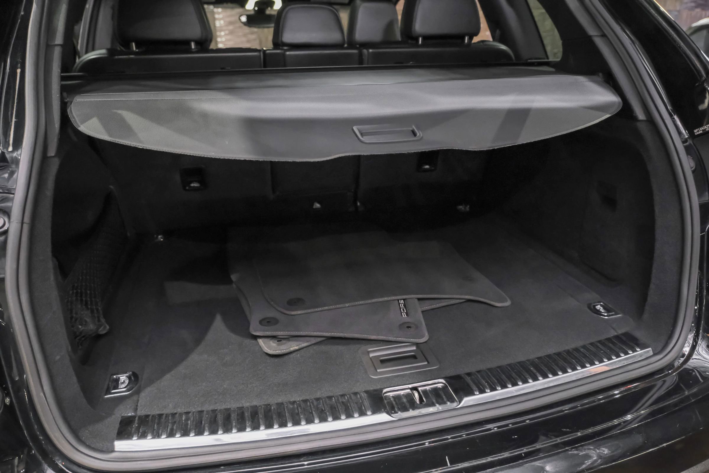 Used 2018 Porsche Cayenne AWD/4WD image 50