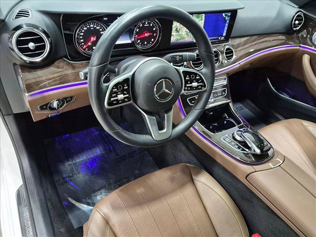 Used 2019 Mercedes-Benz E 300 image 10