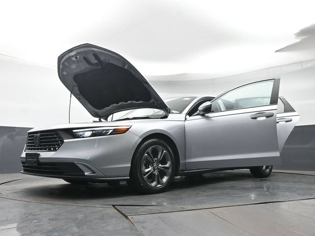 Used 2023 Honda Accord EX image 41
