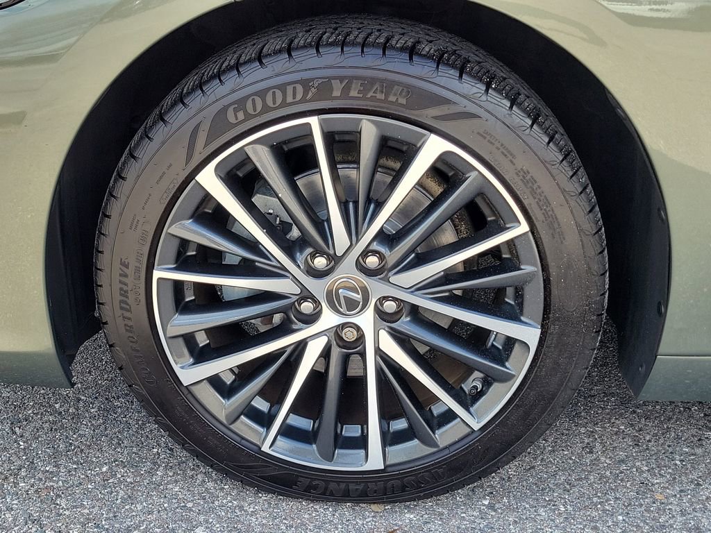 Used 2022 Lexus ES 350 w/ Premium Package image 9