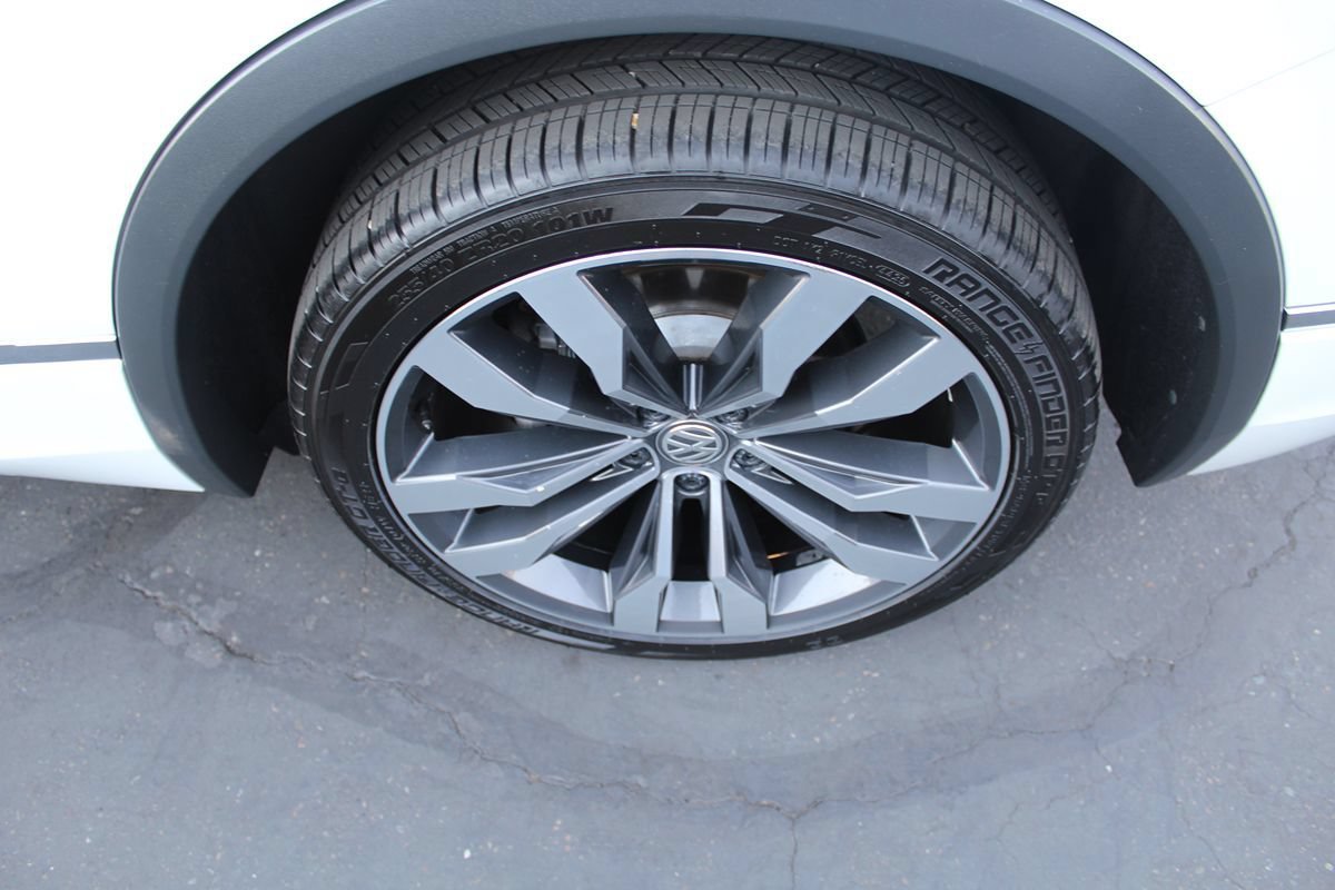 Used 2021 Volkswagen Tiguan SEL Premium R-Line w/ 3rd Row Seat Package AWD/4WD image 16