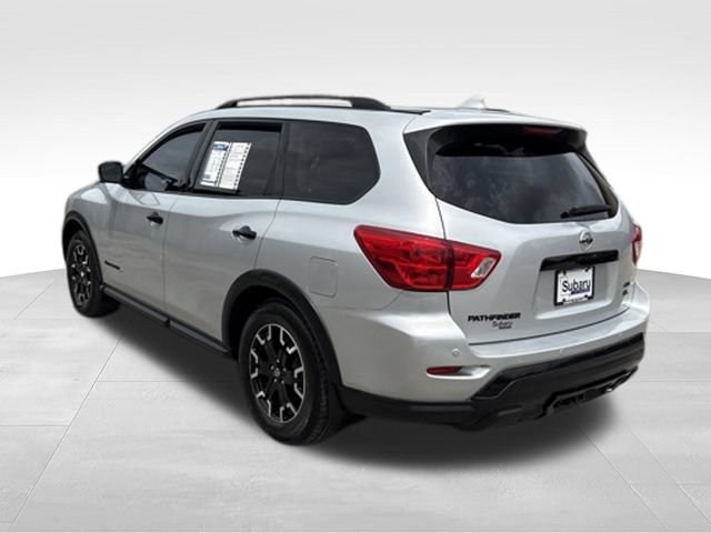Used 2020 Nissan Pathfinder SL AWD/4WD image 3