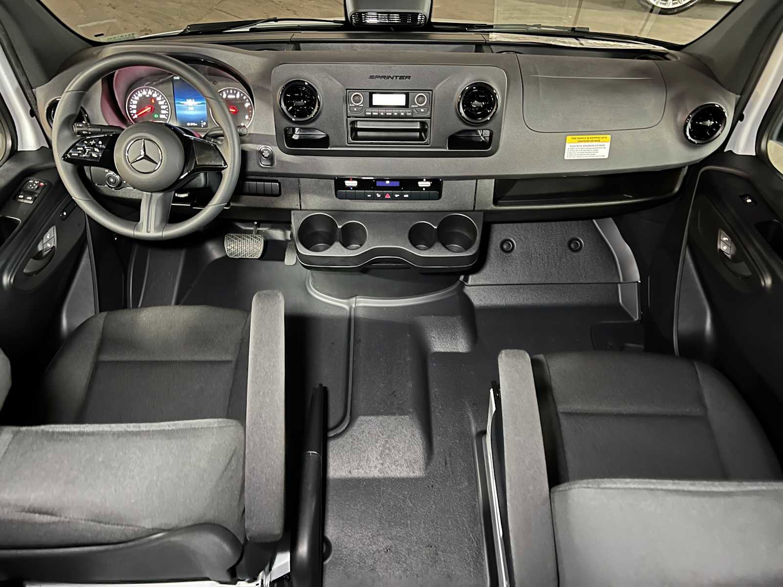 Used 2025 Mercedes-Benz Sprinter 2500 image 35