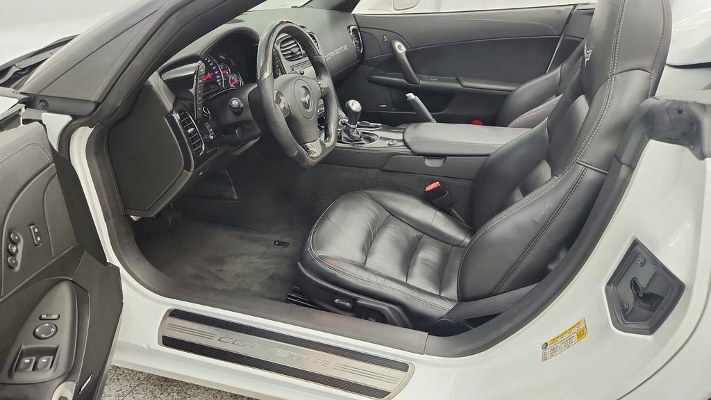 Used 2010 Chevrolet Corvette Grand Sport w/ Preferred Equipment Group RWD image 52