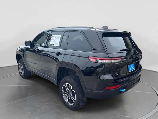 Used 2024 Jeep Grand Cherokee Trailhawk w/ Advanced Protech Group II AWD/4WD image 4