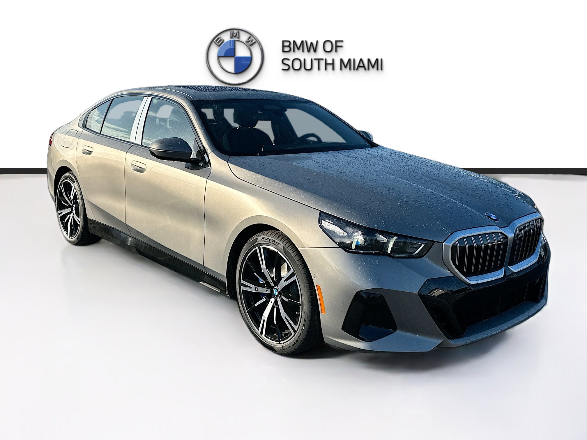 New 2026 BMW 530i w/ M Sport Package RWD image 1