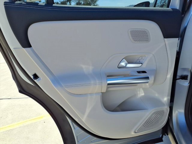 New 2026 Mercedes-Benz GLA 250 image 16