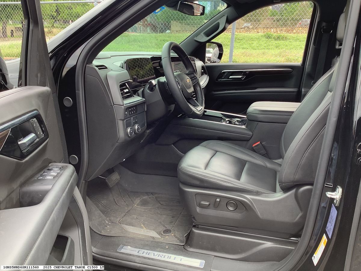 Used 2025 Chevrolet Tahoe LT RWD image 8