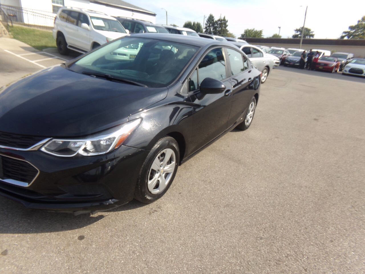 Used 2017 Chevrolet Cruze LS image 29