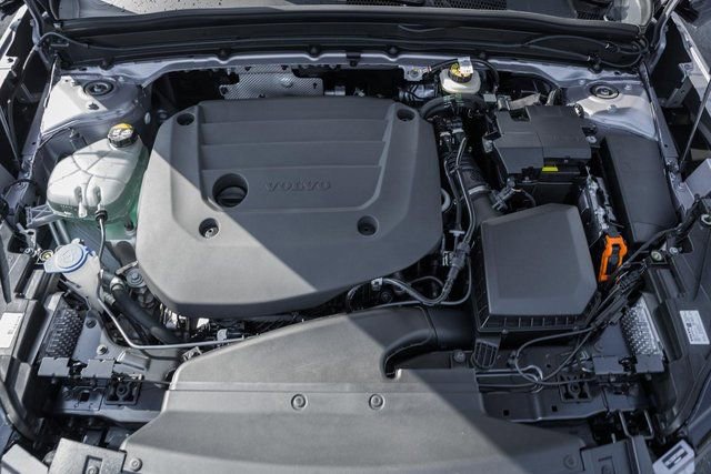 Used 2026 Volvo XC40 B5 Plus w/ Protection Package Premier image 19