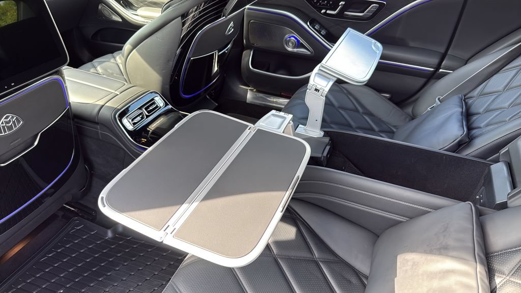 Used 2023 Mercedes-Benz Maybach S 580 4MATIC image 40