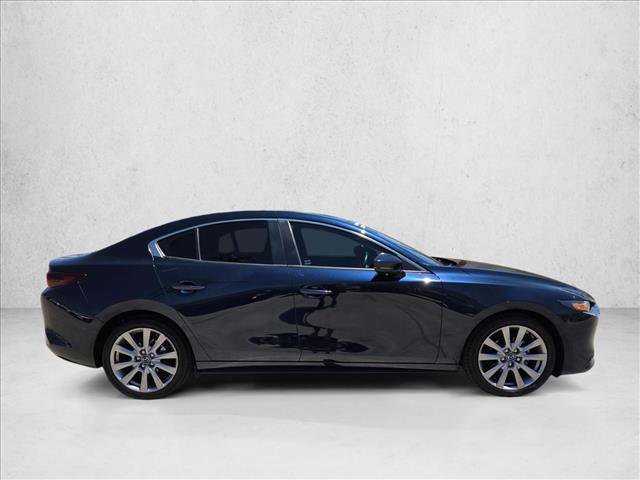 Used 2022 MAZDA MAZDA3 s FWD image 4