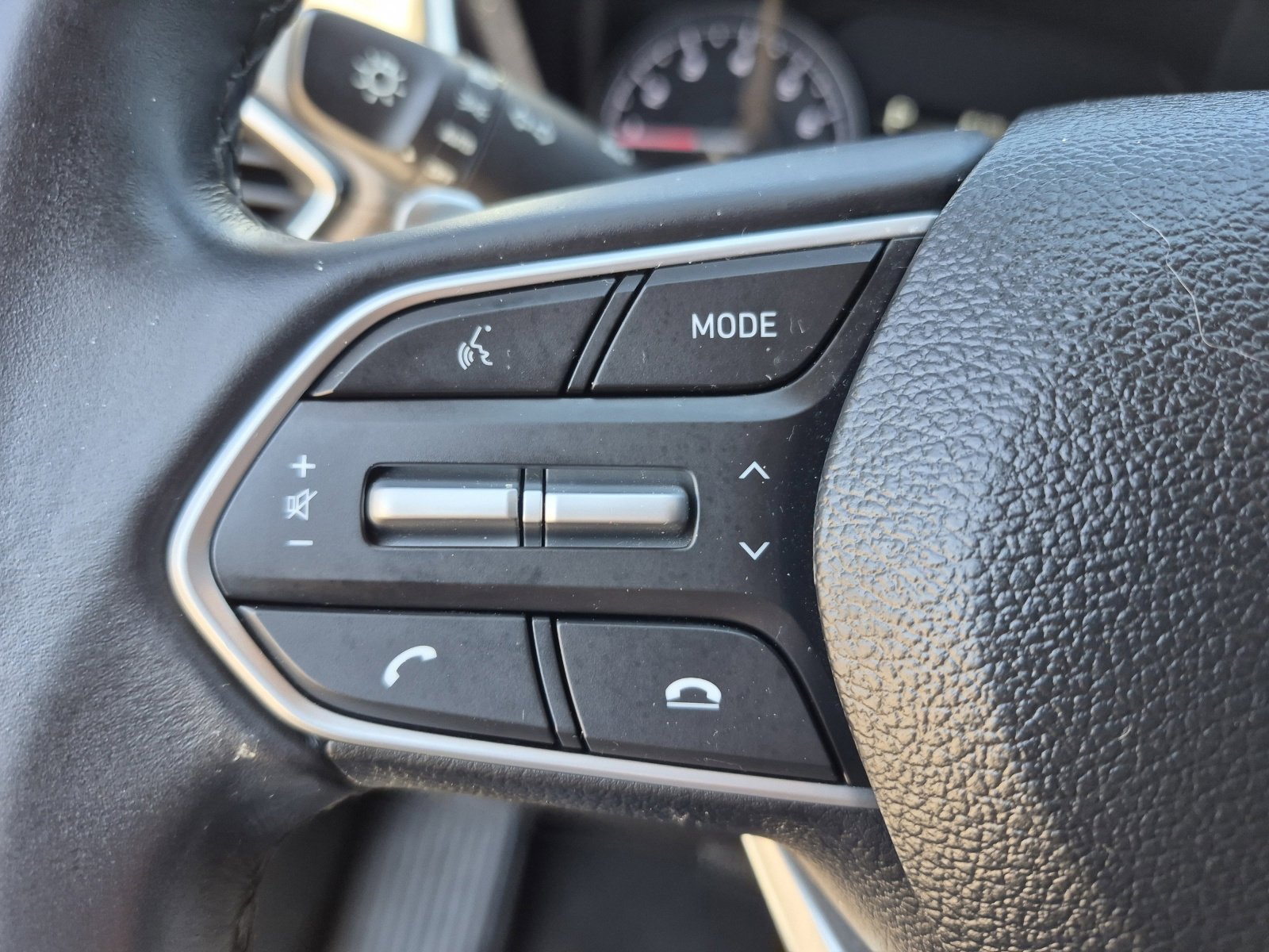 Used 2023 Hyundai Santa Fe SEL image 24