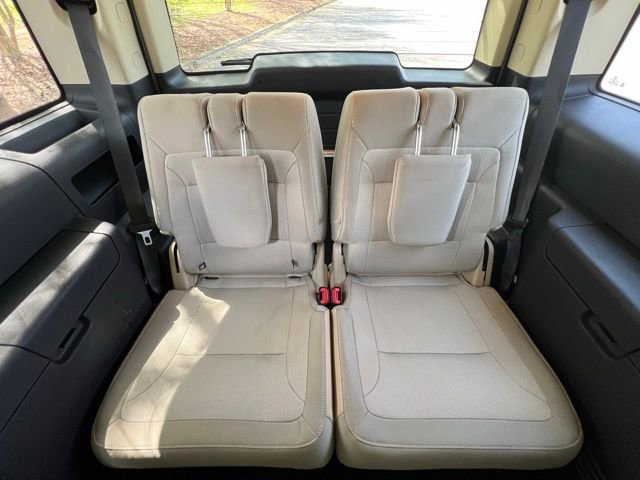 Used 2019 Ford Flex SE image 26
